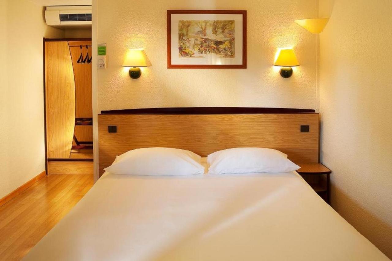 Hotel Campanile Manosque Exterior foto